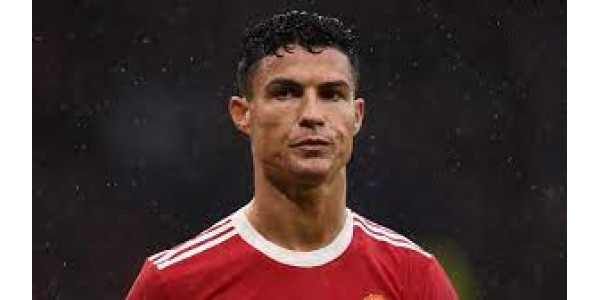 Manchester United bat Arsenal 3-2 à domicile